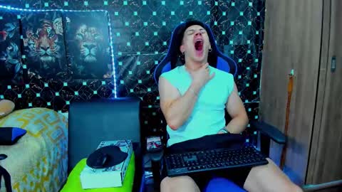 Javier online show from 10/02/25, 10:06