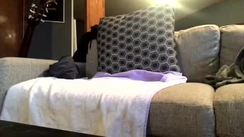 Snapshot of jawssharkparty chatting on 11/18/25, 07:29 Jaws online show from 11/18/25, 07:29