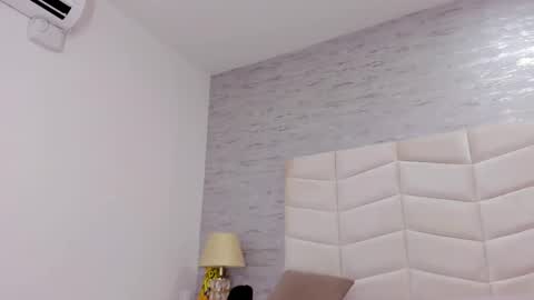 Snapshot of jax_black chatting on 10/18/25, 07:03 jax black online show from 10/18/25, 07:03