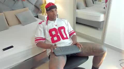 Snapshot of jax_black chatting on 10/23/25, 07:34 jax black online show from 10/23/25, 07:34