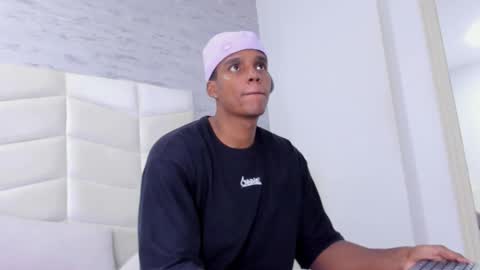 Snapshot of jax_black chatting on 11/19/25, 07:03 jax black online show from 11/19/25, 07:03