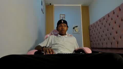 jax_maliq online show from 10/07/25, 01:47