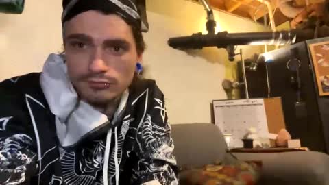 Snapshot of jax_skyfallin chatting on 12/05/24, 09:17 jaxxx666 online show from 12/05/24, 09:17