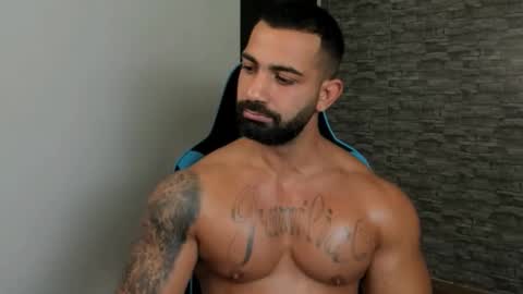 JaxonHunk online show from 12/20/25, 01:23