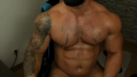 Snapshot of jaxonhunk chatting on 06/22/26, 01:18 JaxonHunk online show from 06/22/26, 01:18