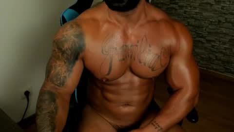 Snapshot of jaxonhunk chatting on 07/14/26, 01:19 JaxonHunk online show from 07/14/26, 01:19