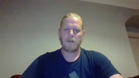 Snapshot of jaxx7777 chatting on 12/04/25, 02:32 jaxx7777 online show from 12/04/25, 02:32