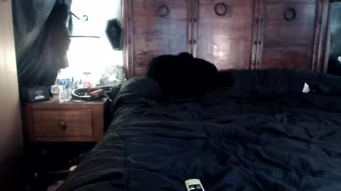 jax online show from 10/01/25, 04:57