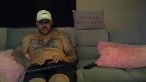 Snapshot of jay_banks0420 chatting on 02/24/25, 03:55 jay_banks0420 online show from 02/24/25, 03:55