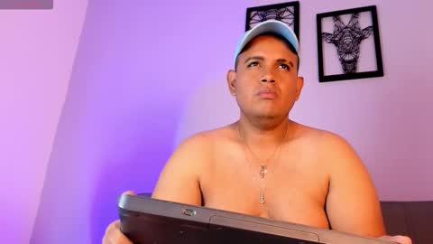 Snapshot of jay_kross1 chatting on 03/02/26, 01:41 jayyy online show from 03/02/26, 01:41