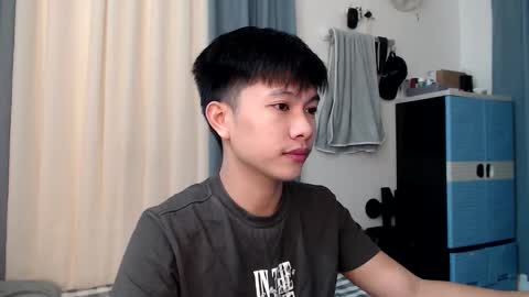 Snapshot of jay_lordx chatting on 12/15/25, 12:42 Ur Jaylord online show from 12/15/25, 12:42