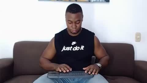 Snapshot of jay_smit chatting on 06/20/26, 12:14 jay smit online show from 06/20/26, 12:14