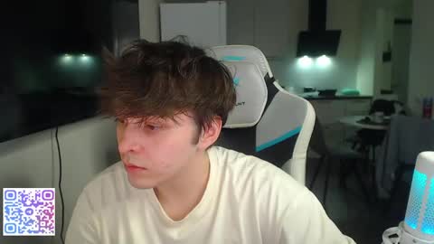 Snapshot of jayce_icestone chatting on 05/04/26, 05:53 Jayce online show from 05/04/26, 05:53