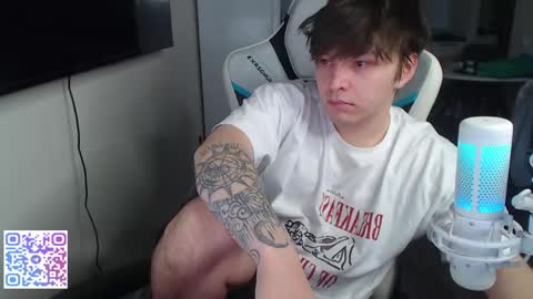 Snapshot of jayce_icestone chatting on 05/15/26, 04:36 Jayce online show from 05/15/26, 04:36
