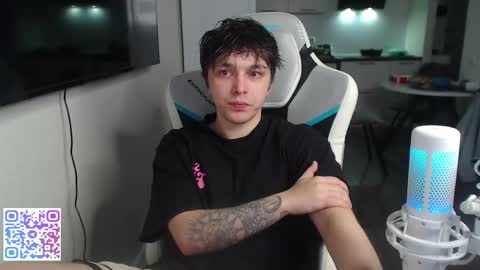 Snapshot of jayce_icestone chatting on 05/28/26, 03:42 Jayce online show from 05/28/26, 03:42