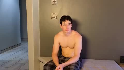 Snapshot of jaycex_69 chatting on 12/12/24, 08:14 THE HOUSE online show from 12/12/24, 08:14