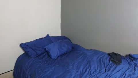 Snapshot of jaycex_69 chatting on 12/15/24, 06:15 THE HOUSE online show from 12/15/24, 06:15