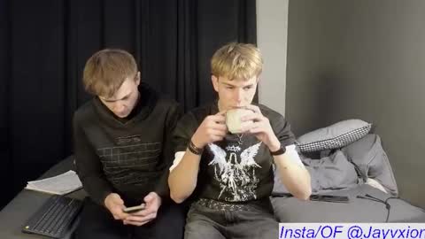 Snapshot of jaycex_69 chatting on 10/20/25, 03:01 THE HOUSE online show from 10/20/25, 03:01