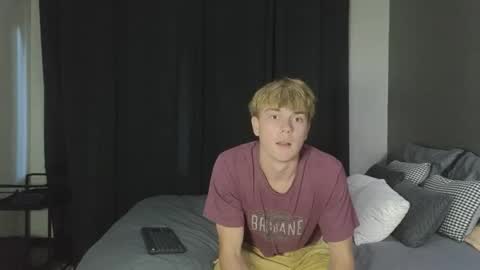 Snapshot of jaycex_69 chatting on 11/18/25, 04:00 THE HOUSE online show from 11/18/25, 04:00