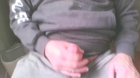 Snapshot of jaycu1962 chatting on 04/16/26, 06:19 Jay online show from 04/16/26, 06:19