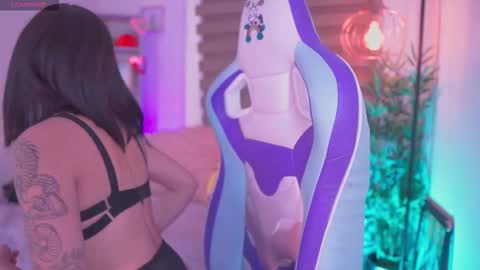 Jayen online show from 09/22/25, 07:16