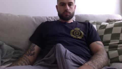 jayg333 online show from 11/28/25, 01:25