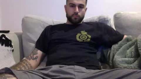 jayg333 online show from 12/02/25, 01:00