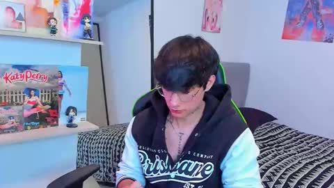 Snapshot of jayhotxxx chatting on 05/15/26, 10:17 Jay online show from 05/15/26, 10:17