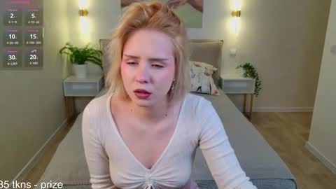 Molly online show from 01/15/26, 09:03