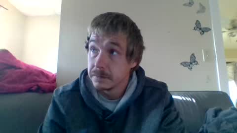 Snapshot of jayjay697 chatting on 09/16/25, 11:22 make me play online show from 09/16/25, 11:22