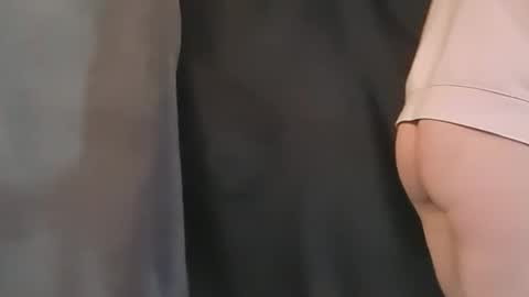 J online show from 10/28/25, 02:37