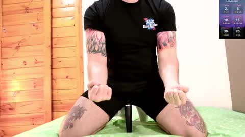 Snapshot of jayxcee_official chatting on 12/17/24, 12:00 jayxcee OFFICIAL online show from 12/17/24, 12:00