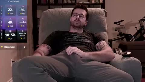 Snapshot of jayxcee_official chatting on 11/15/25, 02:31 jayxcee OFFICIAL online show from 11/15/25, 02:31