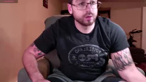 Snapshot of jayxcee_official chatting on 12/20/25, 12:40 jayxcee OFFICIAL online show from 12/20/25, 12:40