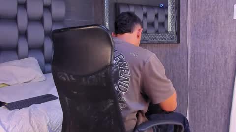 jaze_bradley online show from 11/12/25, 11:32