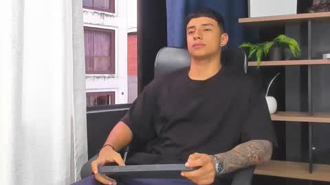 jaze_bradley online show from 12/18/25, 11:16