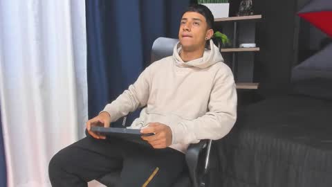 jaze_bradley online show from 12/20/25, 11:06