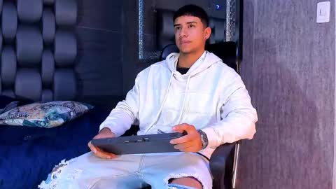 jaze_bradley online show from 01/15/26, 11:15