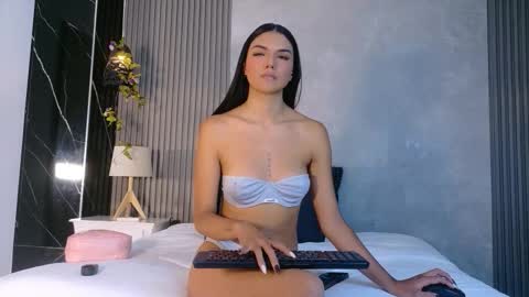 jazmiin_evans online show from 03/24/26, 07:52