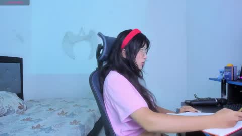 Jazmin online show from 12/22/24, 10:04