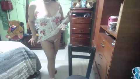 jazmim online show from 10/03/25, 12:57