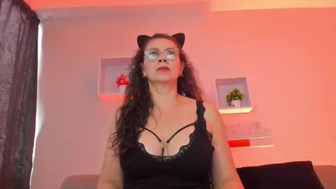 Jazmin online show from 03/12/26, 01:17