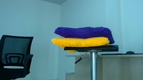 jazmin online show from 02/26/25, 02:04