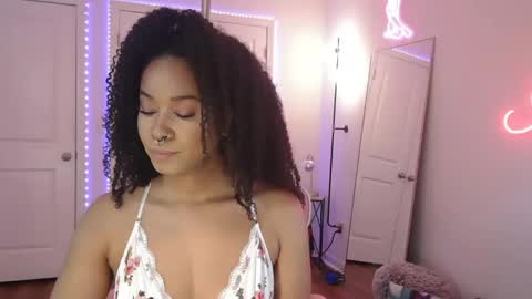 Jazmine Fox online show from 02/16/26, 06:04