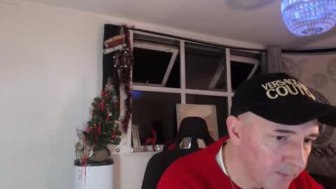 Snapshot of jazzfunkk chatting on 12/21/25, 09:55 jazzfunkk online show from 12/21/25, 09:55