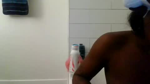 Jazzystelo online show from 10/15/25, 06:02