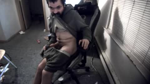 Snapshot of jburns87 chatting on 12/02/25, 10:09 jburns87 online show from 12/02/25, 10:09