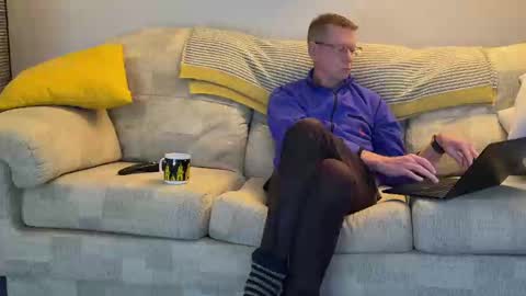 Jon online show from 02/19/25, 04:33