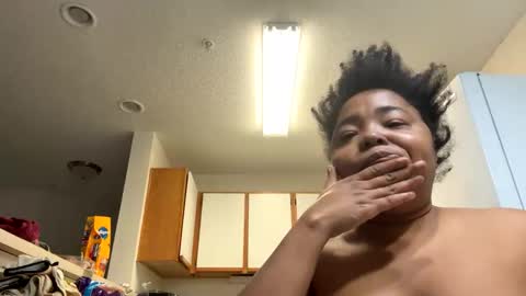 Snapshot of jccaramelbarbie12 chatting on 01/13/25, 02:32 JCCaramelbarbie online show from 01/13/25, 02:32