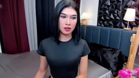 Snapshot of jchugecock chatting on 11/08/25, 02:50 jchugecock online show from 11/08/25, 02:50